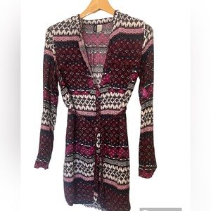 H&M women’s dress with a belt- size 10